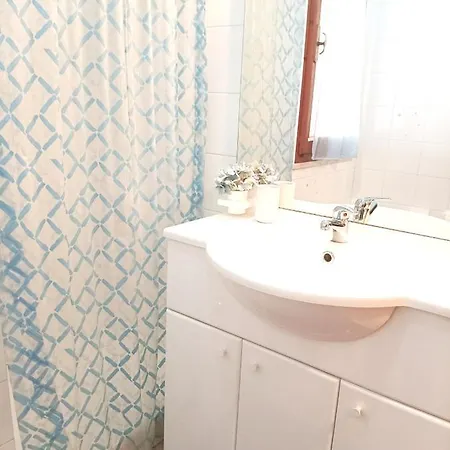 Дом отдыха House Gennemari *